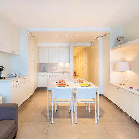 Apartamento By Belgian Coast With Views, Cleaning Included Oostduinkerke