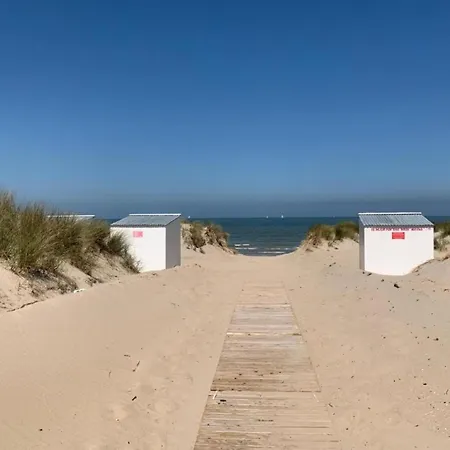 By Belgian Coast With Views, Cleaning Included *