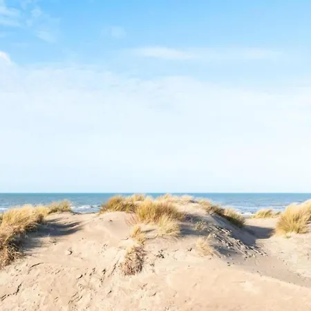 By Belgian Coast With Views, Cleaning Included